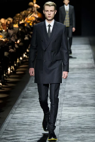 Look 31